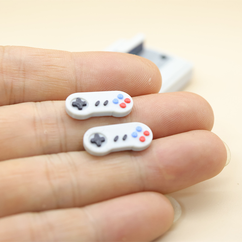 1set Dollhouse Mini Retro Game - Retro Gaming Decor recensione e prezzo